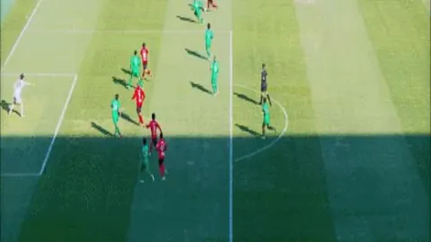 “多纳鲁马公开质疑外界对其球技评价，瓜迪奥拉看中他适应英超新战法的独到眼光——英超焦点战直播解析”